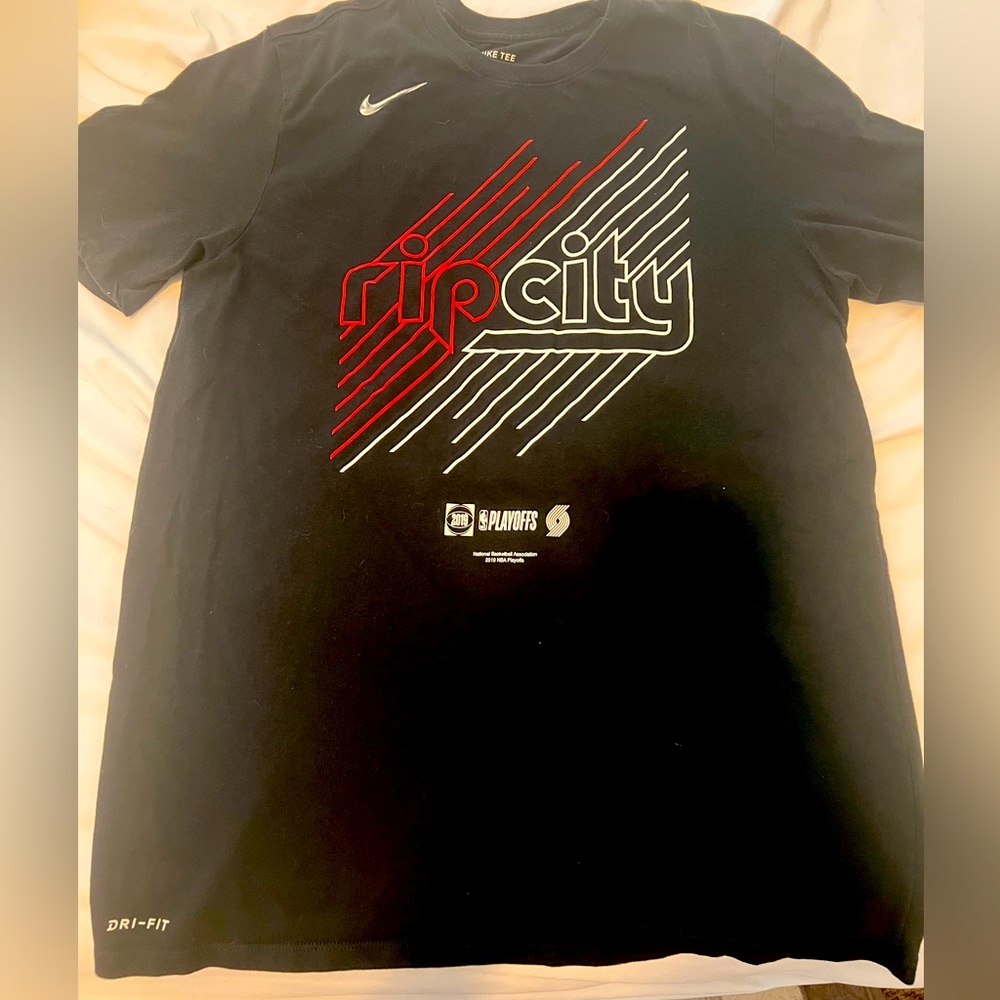Nike Portland Trailblazers shirt size Large